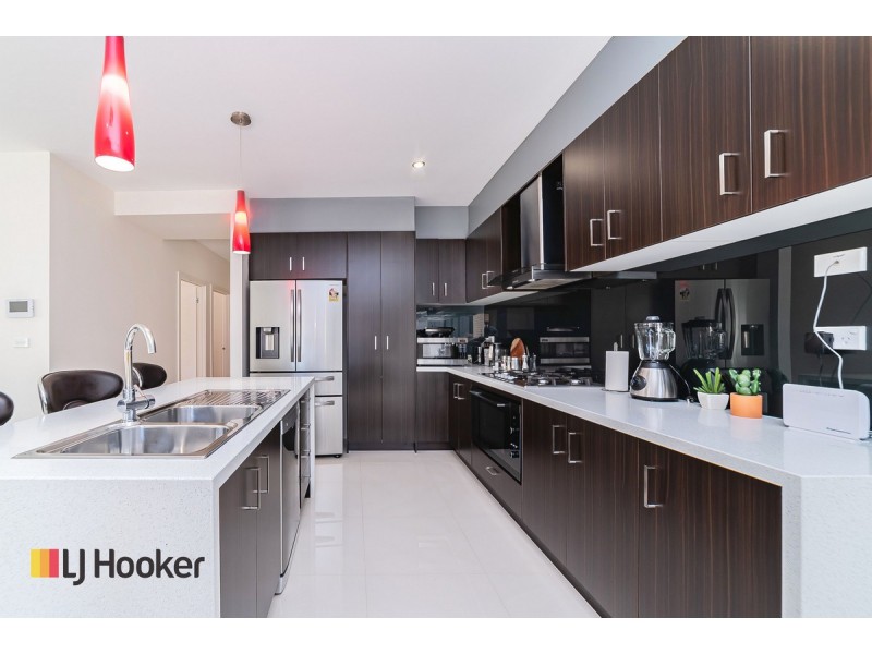 27 Kalorama Street, Greenvale VIC 3059