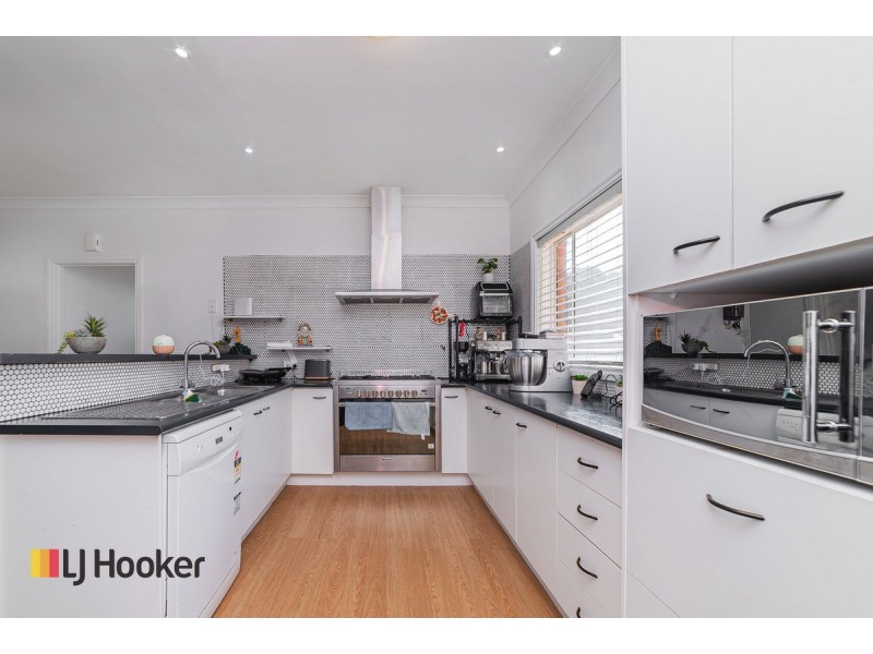 1 Mulberry Pass, Craigieburn VIC 3064