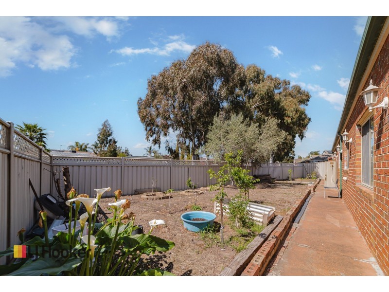 1 Mulberry Pass, Craigieburn VIC 3064