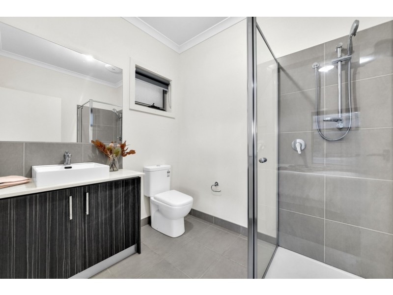 104 Sustainable Drive, Craigieburn VIC 3064