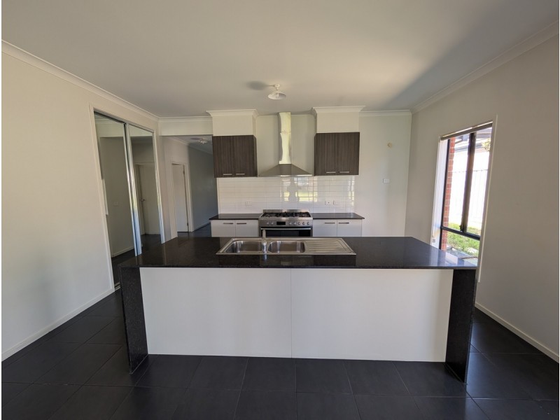26 Arlington Park Parade, Mickleham VIC 3064