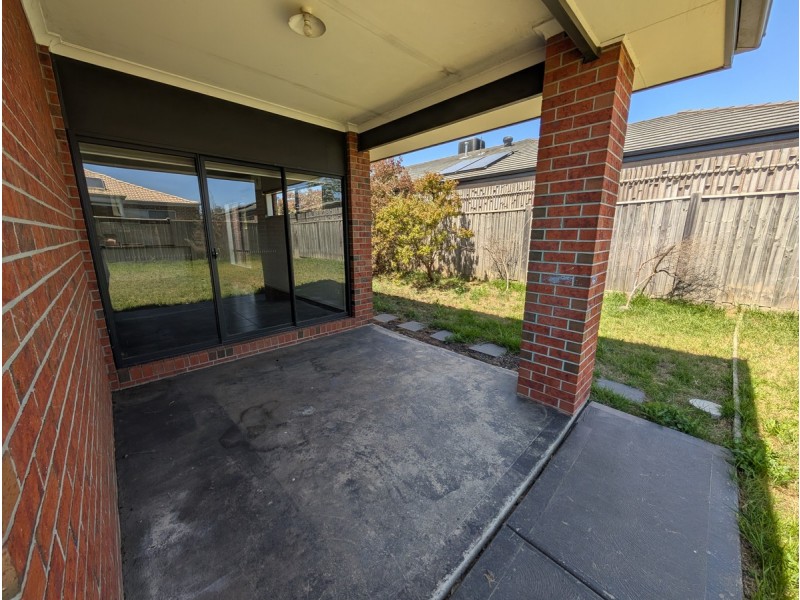 26 Arlington Park Parade, Mickleham VIC 3064