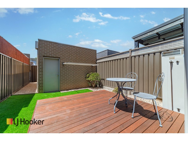 63 Clarendon Avenue, Craigieburn VIC 3064