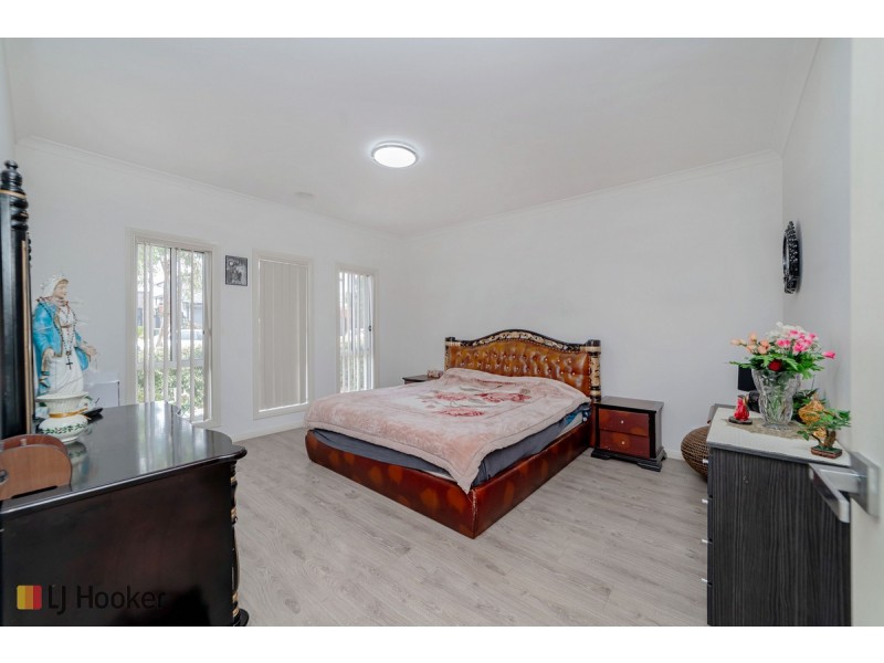 4 Dacite Way, Craigieburn VIC 3064