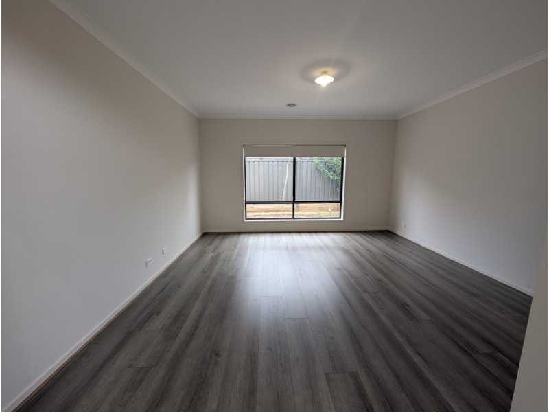 14 Cockatoo Road, Greenvale VIC 3059