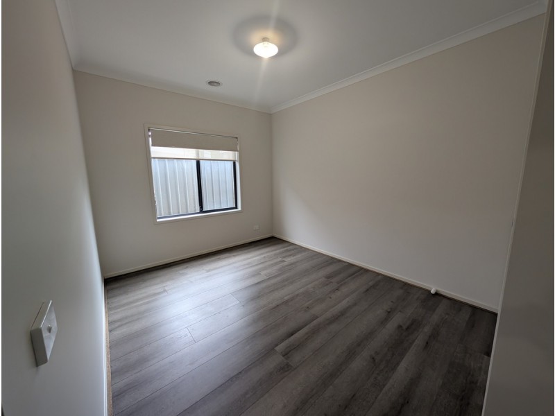 14 Cockatoo Road, Greenvale VIC 3059