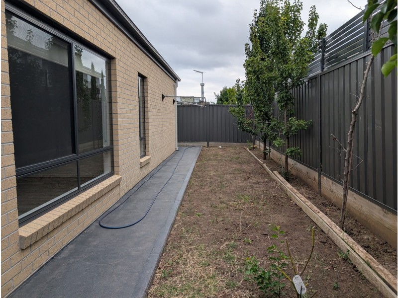 14 Cockatoo Road, Greenvale VIC 3059