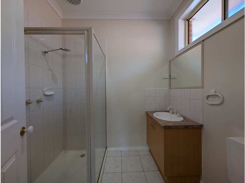 42 Woodlea Crescent, Craigieburn VIC 3064
