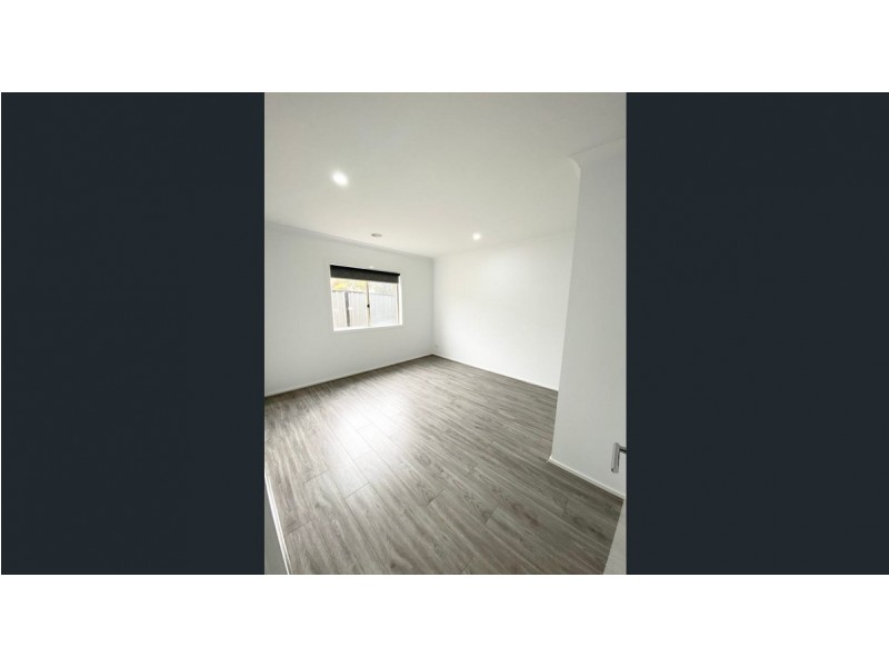 5 Pearce Way, Craigieburn VIC 3064