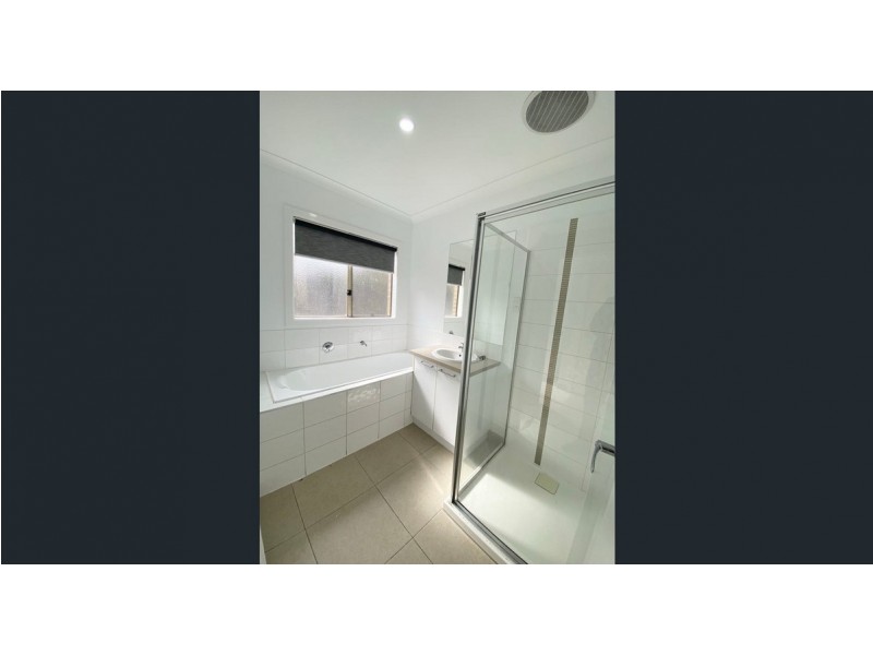 5 Pearce Way, Craigieburn VIC 3064