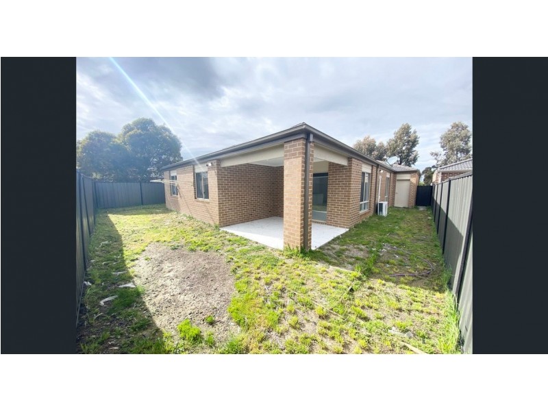 5 Pearce Way, Craigieburn VIC 3064