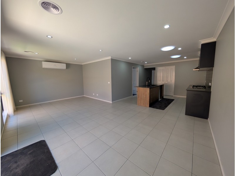 7 Durum Way, Mickleham VIC 3064