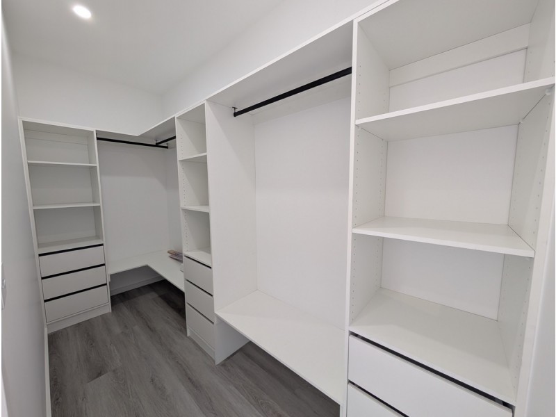 11 Kooyongkoot Drive, Mickleham VIC 3064