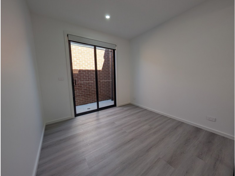 11 Kooyongkoot Drive, Mickleham VIC 3064