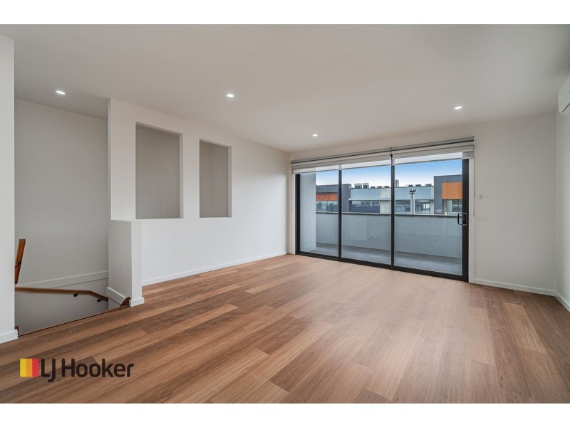 U 10-14/119 Highlander Drive, Craigieburn VIC 3064