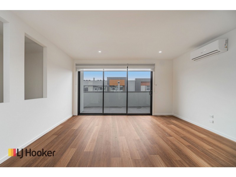 U 10-14/119 Highlander Drive, Craigieburn VIC 3064
