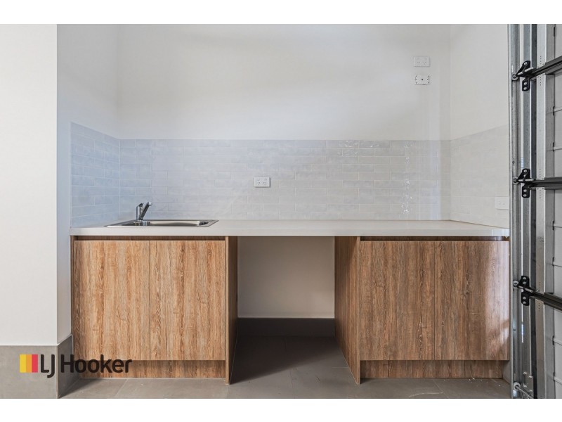 U 10-14/119 Highlander Drive, Craigieburn VIC 3064