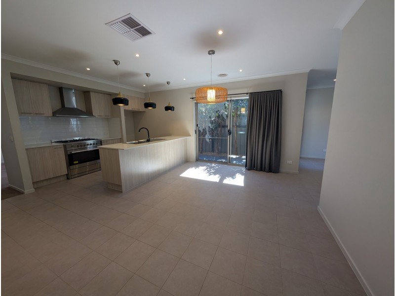 3 Brio Drive, Craigieburn VIC 3064