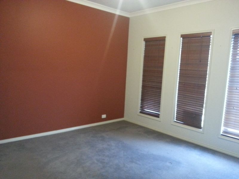 23 Gainsborough Drive, Craigieburn VIC 3064