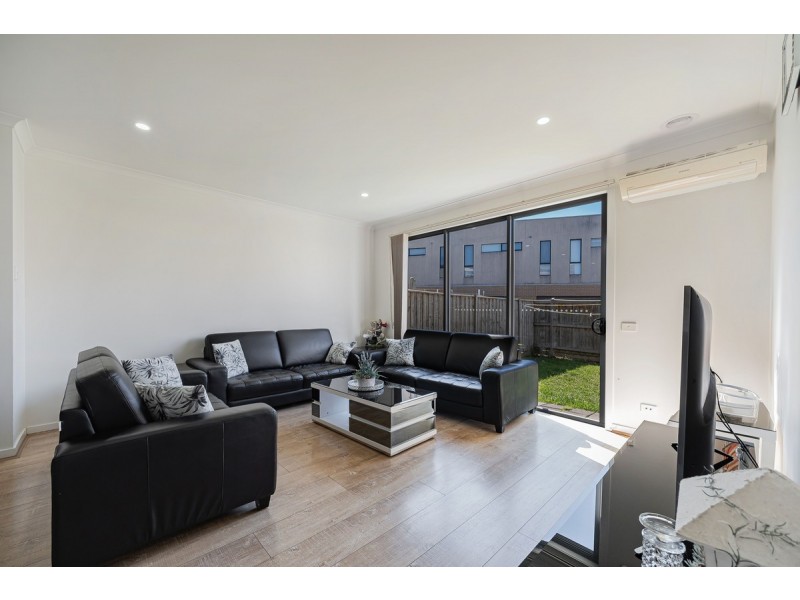 54 Bayano Way, Craigieburn VIC 3064