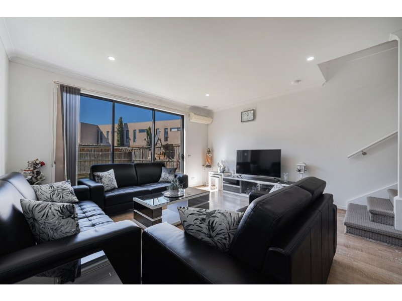 54 Bayano Way, Craigieburn VIC 3064