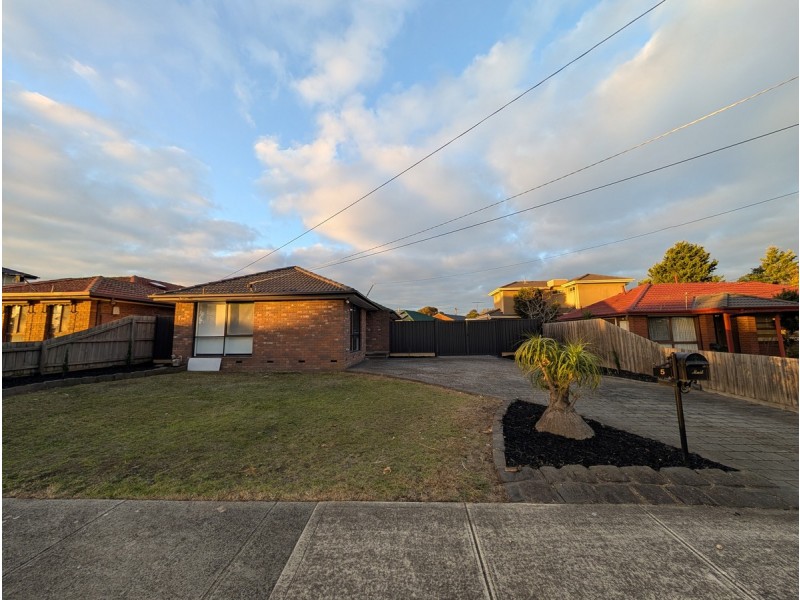 5 Telford Court, Meadow Heights VIC 3048