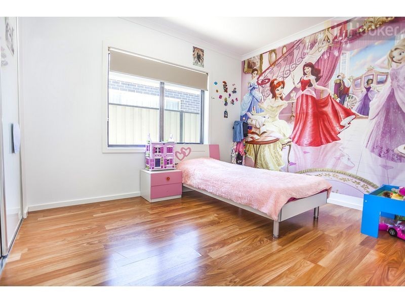 108 Biltmore Crescent, Roxburgh Park VIC 3064