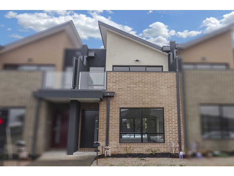 32 Faith Road, Craigieburn VIC 3064