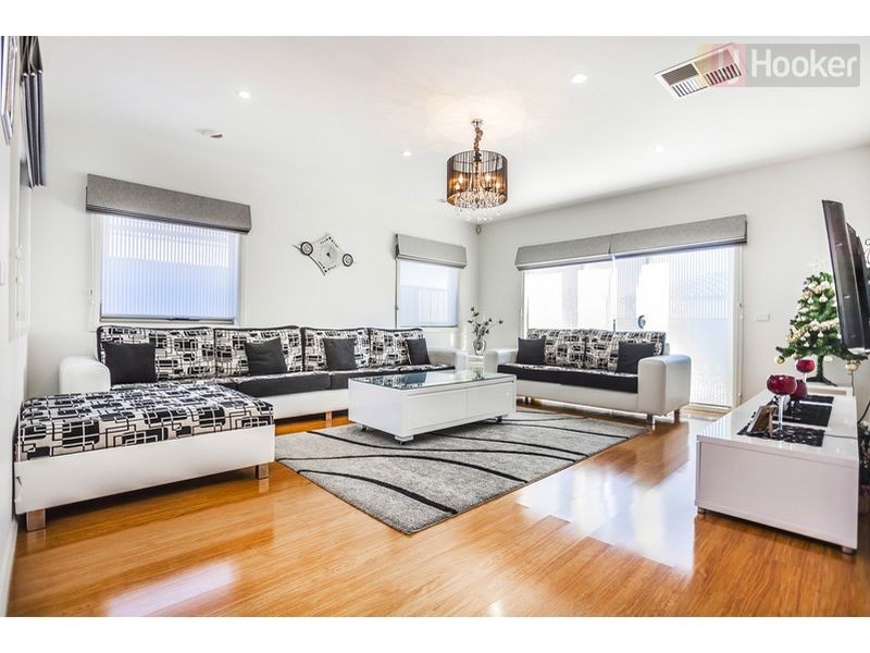 8 Powell Street, Craigieburn VIC 3064