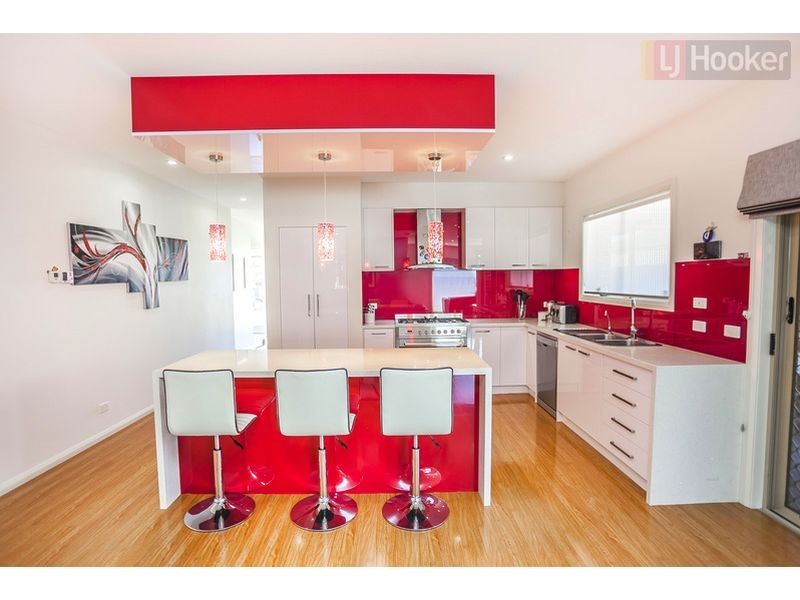 8 Powell Street, Craigieburn VIC 3064