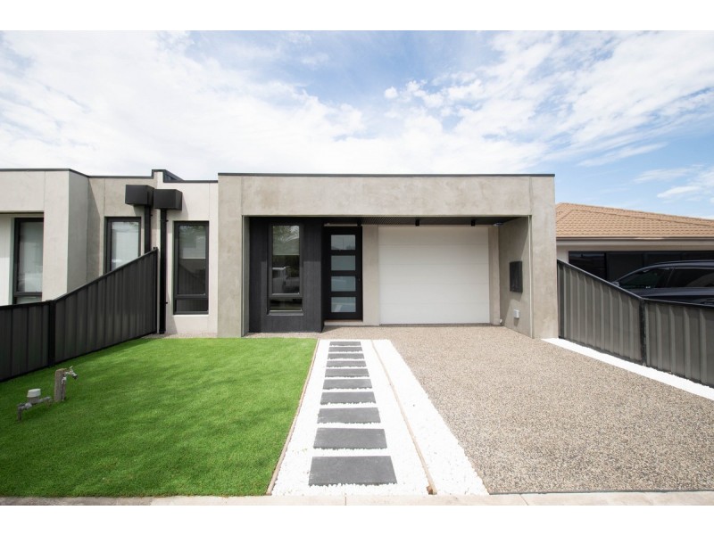 3a Candlebark Drive, Greenvale VIC 3059