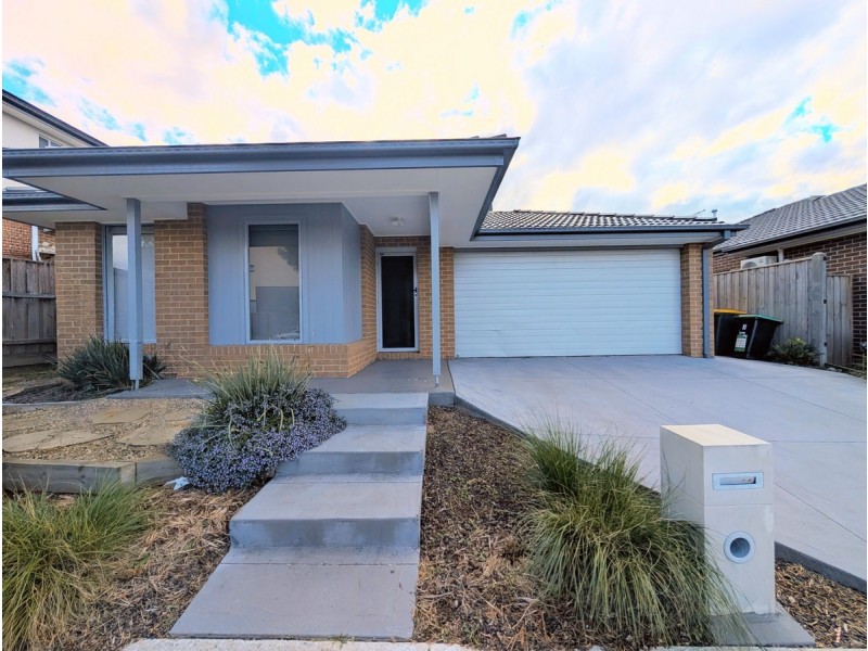 3 Heslop Street, Mickleham VIC 3064