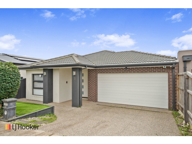 5 Felicity Road, Donnybrook VIC 3064