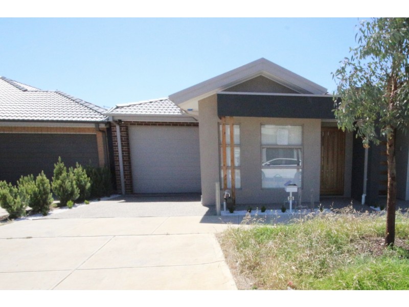 35 Fortitude Drive, Craigieburn VIC 3064