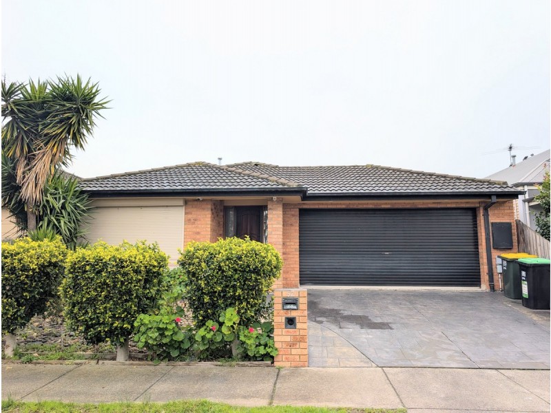 52 Statesman Avenue, Roxburgh Park VIC 3064