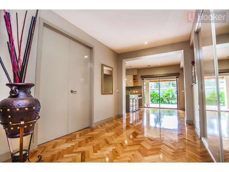 48 Burniston Avenue, Craigieburn VIC 3064