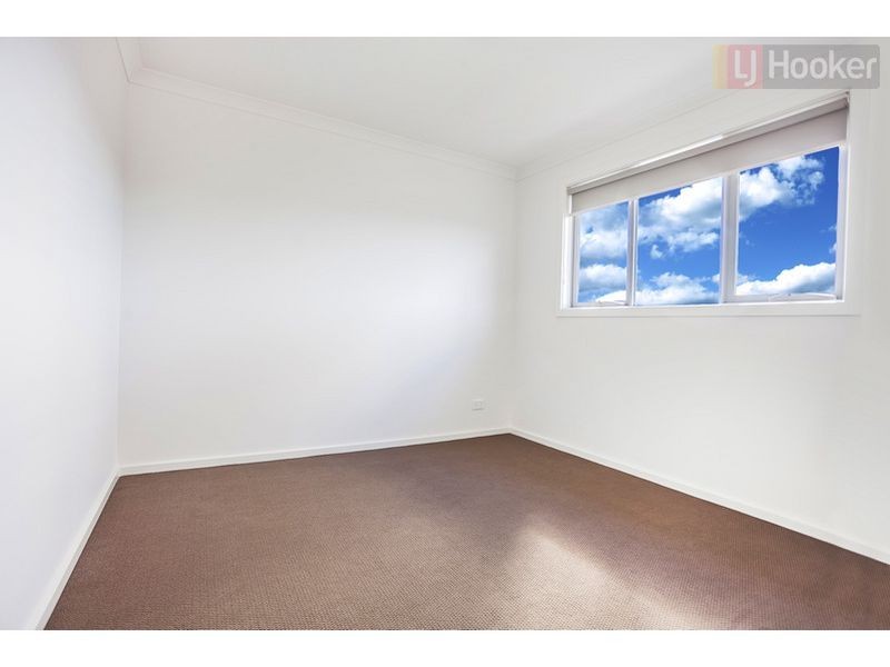 19 Gully Way, Craigieburn VIC 3064