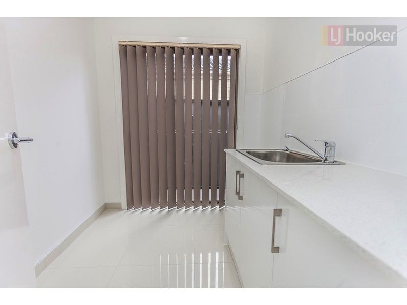 6 Style Way, Craigieburn VIC 3064