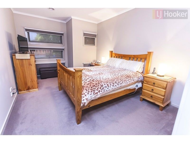 5 Meadow Street, Craigieburn VIC 3064