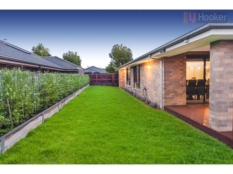 11 Fairhaven Avenue, Beveridge VIC 3753