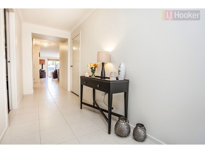 20 Biltmore Crescent, Roxburgh Park VIC 3064
