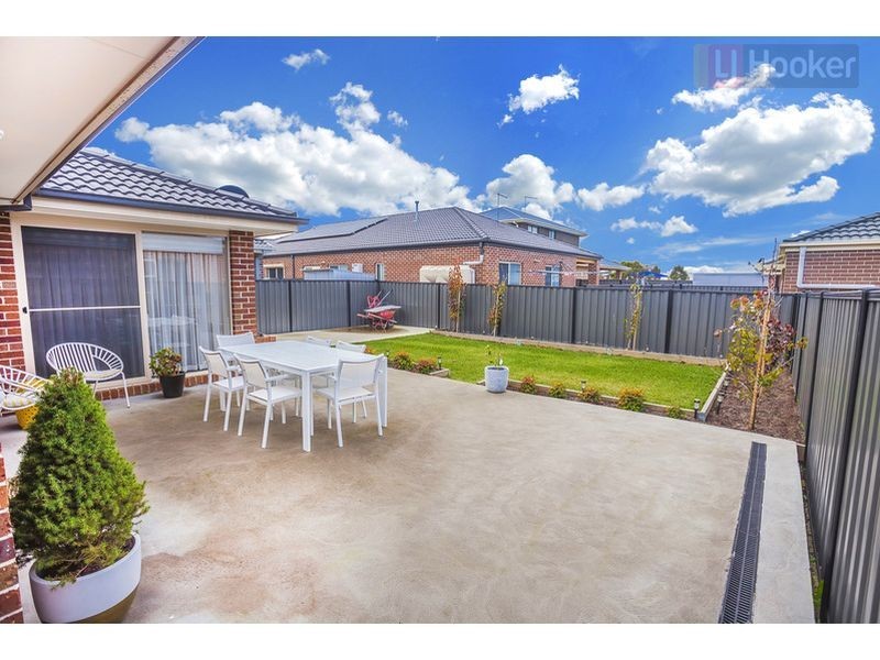 20 Biltmore Crescent, Roxburgh Park VIC 3064