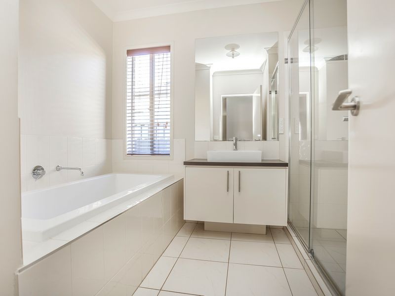 7 Cradle Mountain Drive, Craigieburn VIC 3064