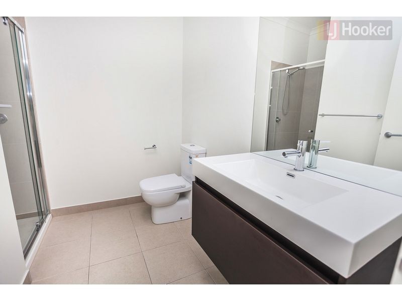 27 Daybreak Vista, Mickleham VIC 3064