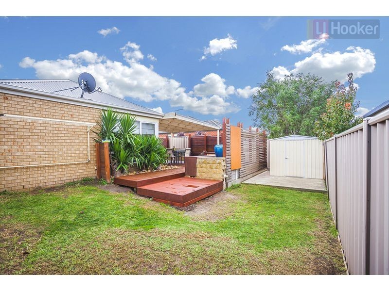 6 Parramatta Walk, Craigieburn VIC 3064