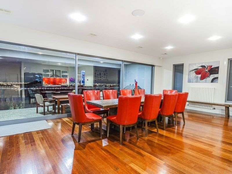 19 Parkside Rise, Craigieburn VIC 3064