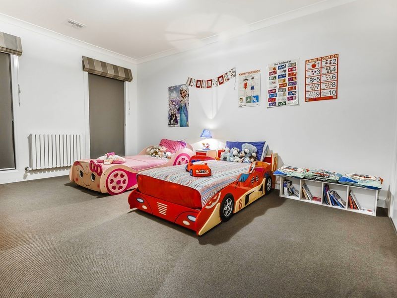 19 Parkside Rise, Craigieburn VIC 3064
