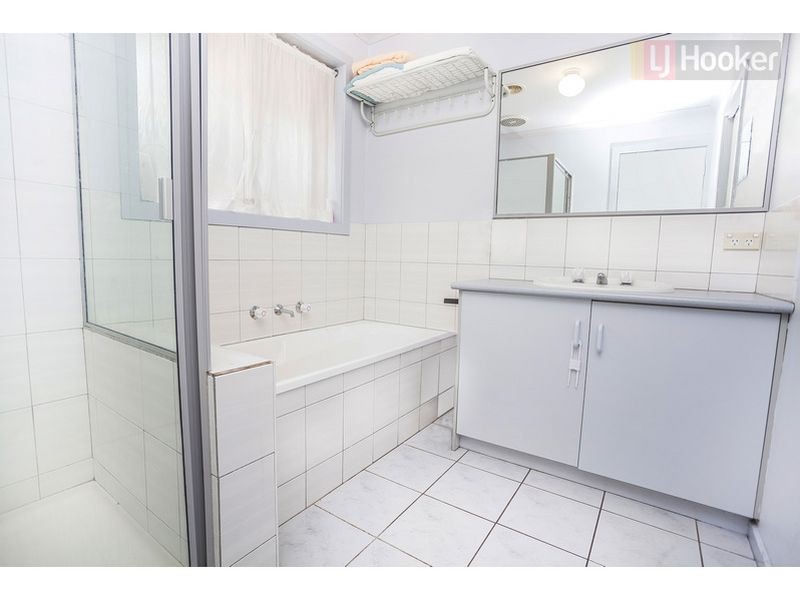 6 Gathray Court, Roxburgh Park VIC 3064