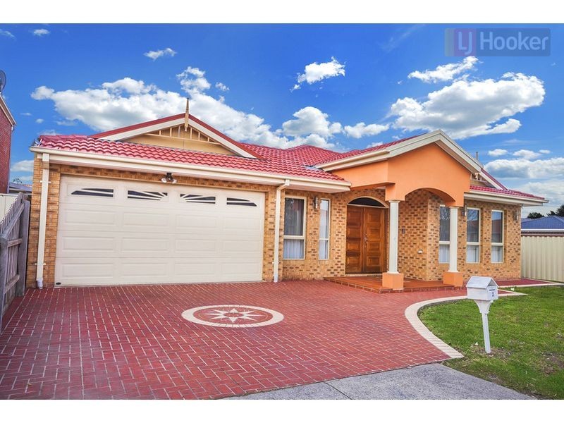 2 Broadway Street, Roxburgh Park VIC 3064