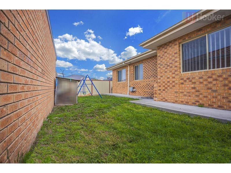 2 Broadway Street, Roxburgh Park VIC 3064
